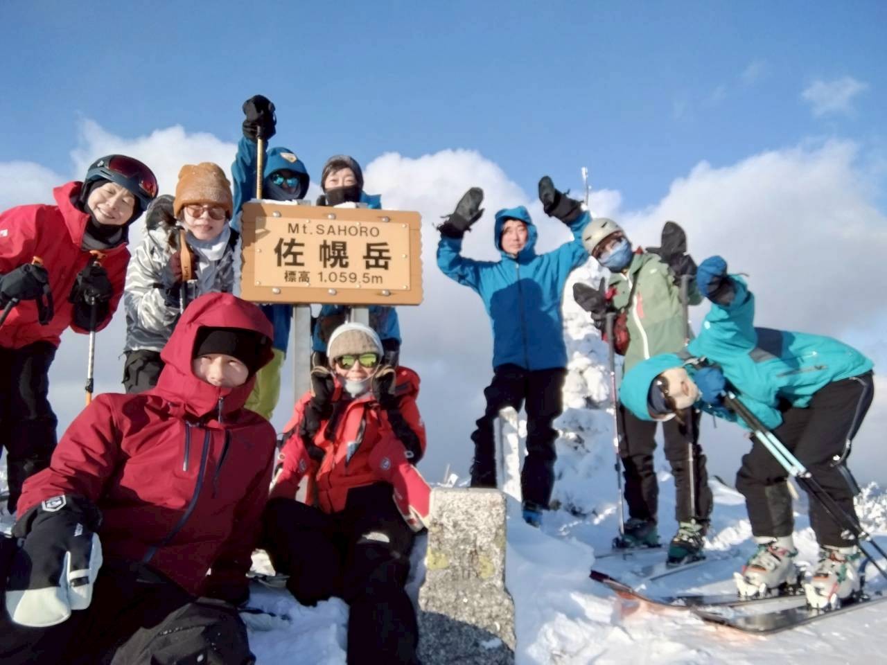 宴会前に仲間と一緒にー